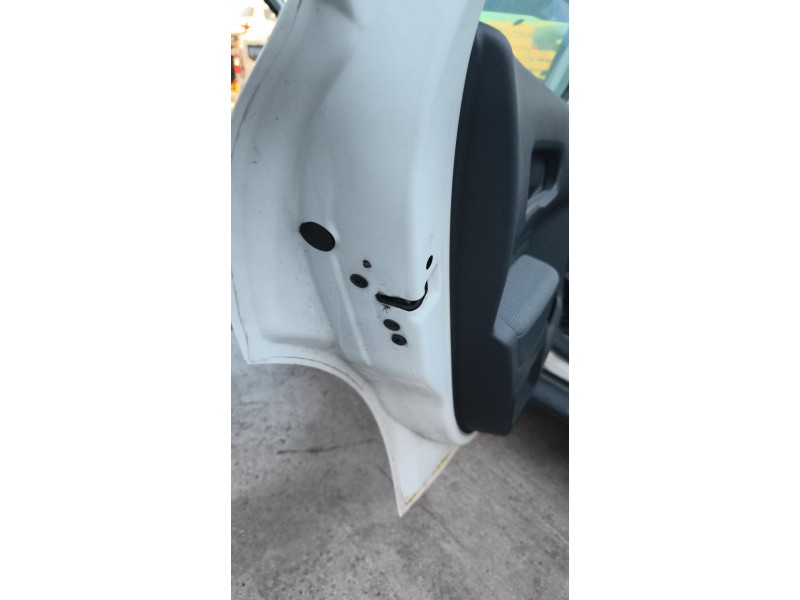Recambio de cerradura puerta trasera izquierda para citroën c4 cactus 1.2 vti 82 referencia OEM IAM 9819038980  