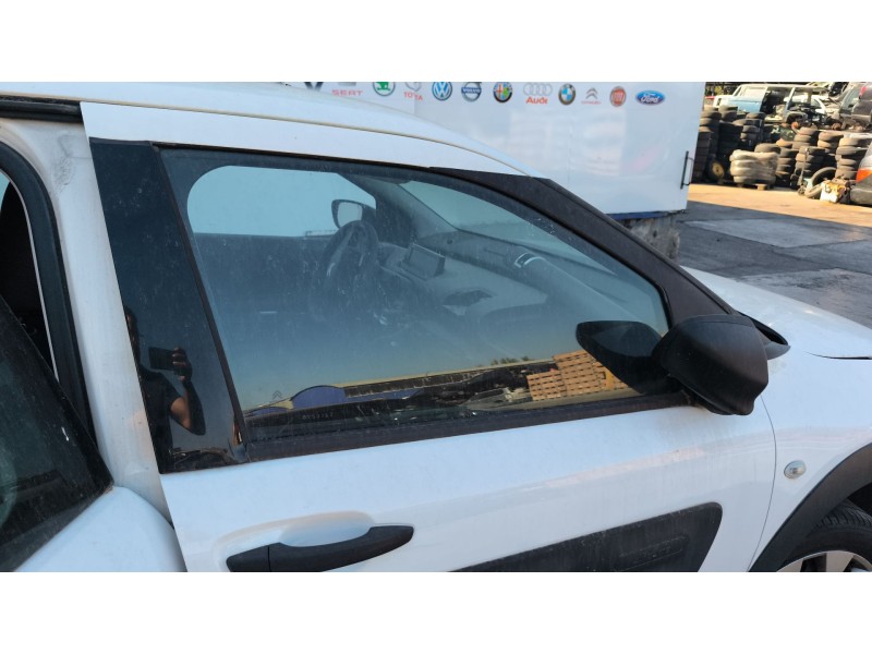 Recambio de luna delantera derecha para citroën c4 cactus 1.2 vti 82 referencia OEM IAM 9825141180  