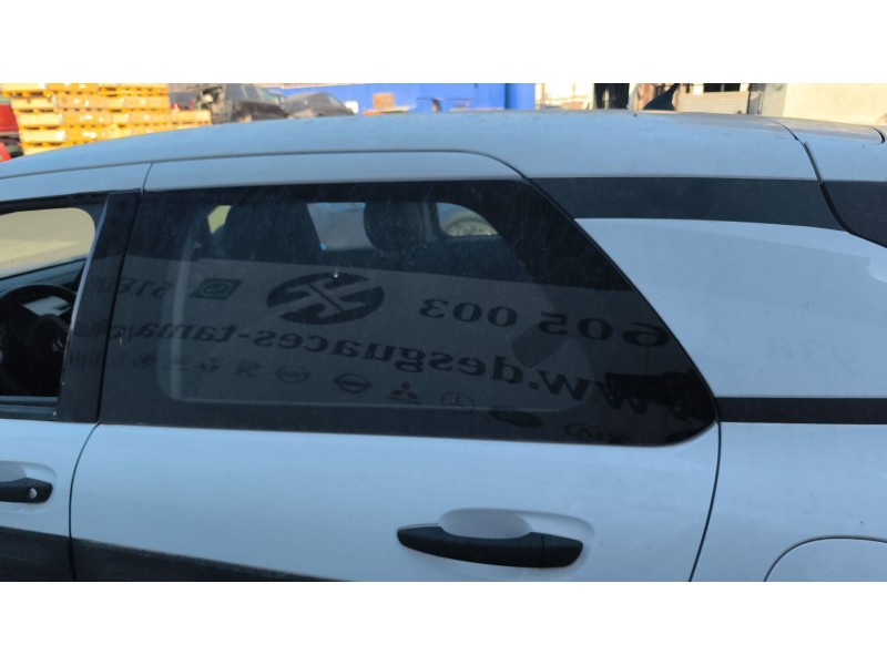 Recambio de luna trasera izquierda para citroën c4 cactus 1.2 vti 82 referencia OEM IAM 9827623380  