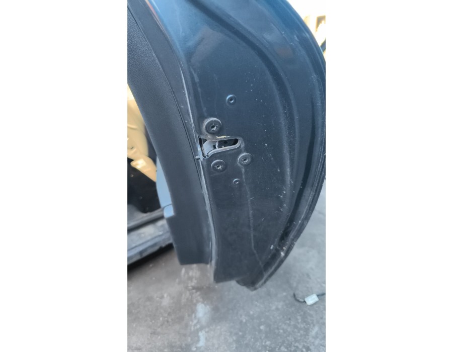 Recambio de cerradura puerta trasera derecha para renault clio iv (bh_) 0.9 tce 90 referencia OEM IAM 825000767R  