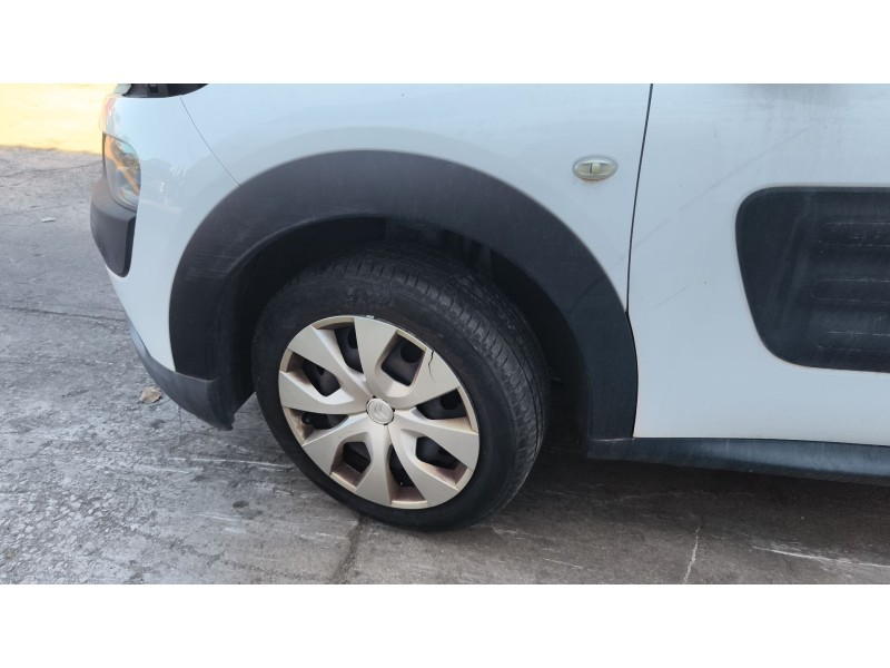 Recambio de mangueta delantera izquierda para citroën c4 cactus 1.2 vti 82 referencia OEM IAM 1607557480  