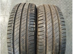 Recambio de neumatico pareja para neumatico neumatico ocasion referencia OEM IAM 215/70/R15 C MICHELIN 