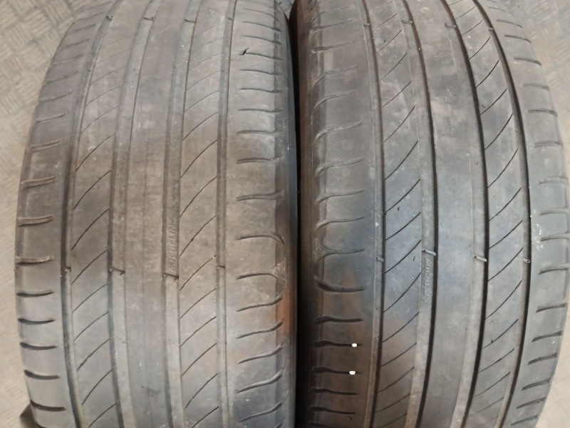 Recambio de neumatico pareja para neumatico neumatico ocasion referencia OEM IAM 205/55/R16 MICHELIN 