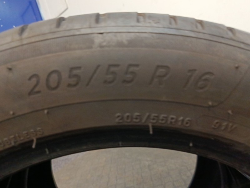 Recambio de neumatico pareja para neumatico neumatico ocasion referencia OEM IAM 205/55/R16 MICHELIN 
