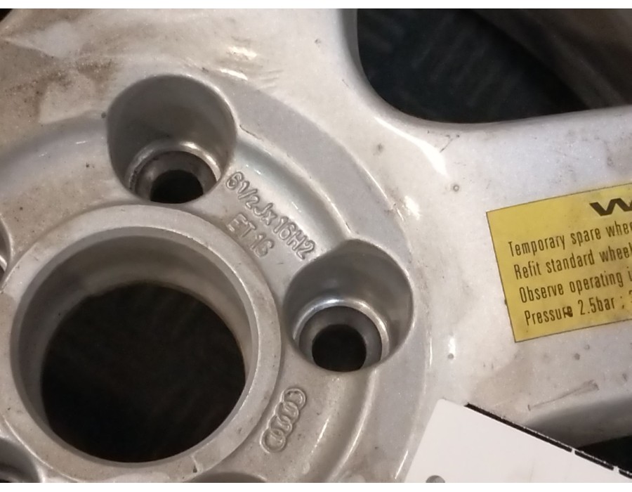 Recambio de neumatico repuesto para audi a6 avant (4b5) 2.5 v6 24v tdi referencia OEM IAM 427601025B VREDESTEIN 