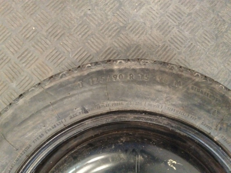 Recambio de neumatico repuesto para volvo s40 berlina referencia OEM IAM 30613818  