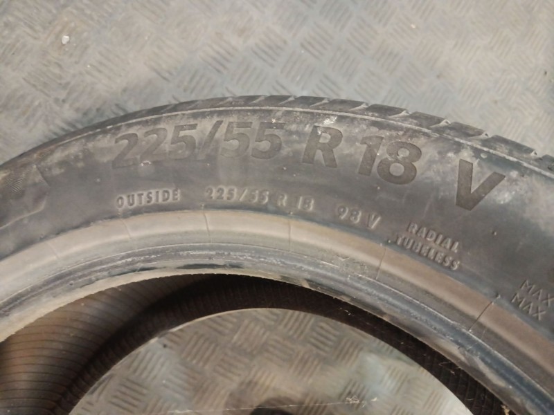 Recambio de neumatico ocasión para neumatico neumatico ocasion referencia OEM IAM 225/55/R18 98V CONTINENTAL 