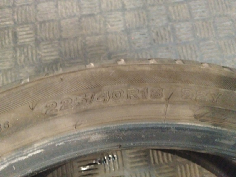 Recambio de neumatico ocasión para neumatico neumatico ocasion referencia OEM IAM 225/40/R18 92Y FIRESTONE 