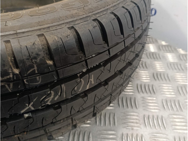 Recambio de neumatico pareja para neumatico neumatico ocasion referencia OEM IAM 195/70R15 C BF GOODRICH TOURING