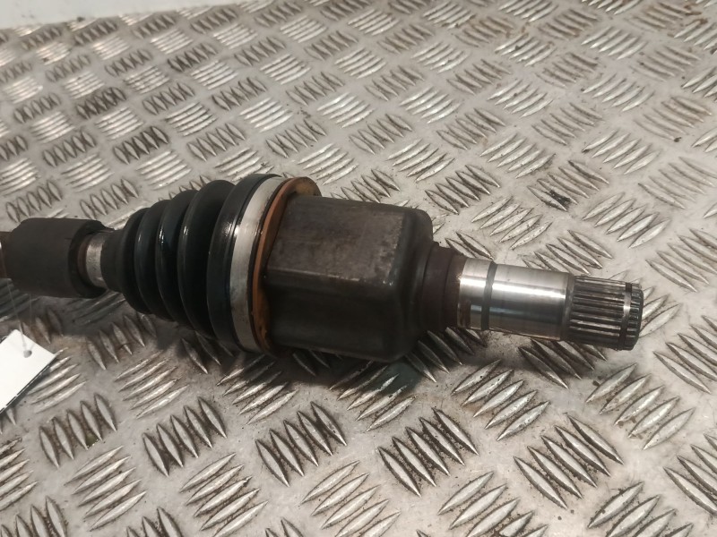 Recambio de transmision delantera izquierda para chrysler pt cruiser (pt) 2.2 crd cat referencia OEM IAM P04668421AB  