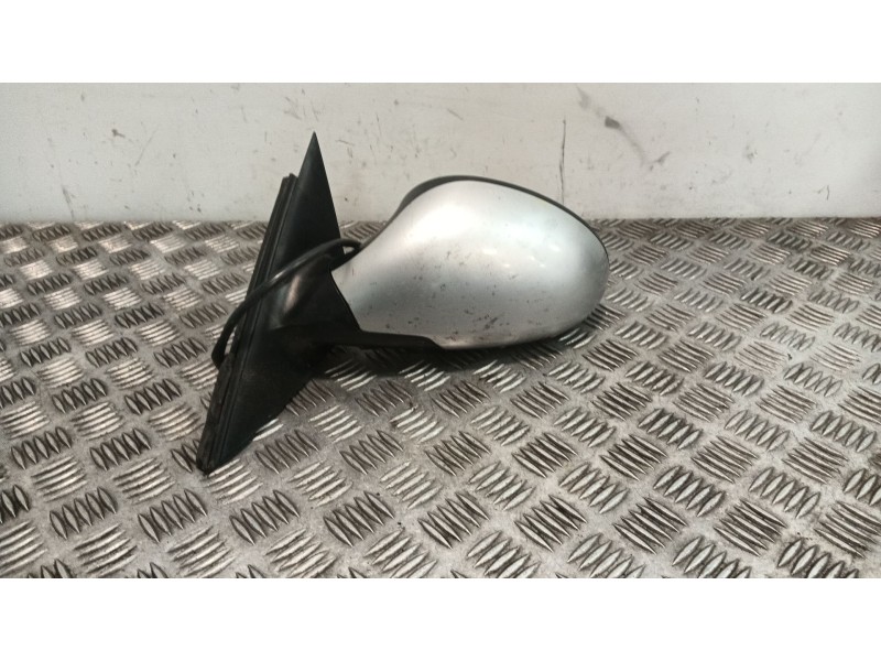 Recambio de retrovisor izquierdo para seat ibiza iii (6l1) 1.9 tdi referencia OEM IAM E9104142  