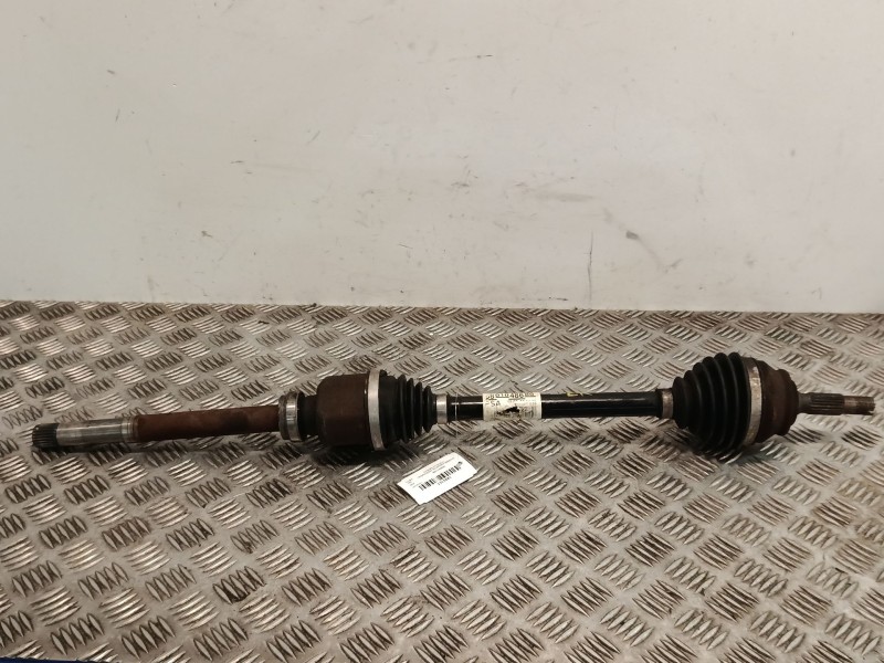 Recambio de transmision delantera derecha para citroën c3 iii (sx) 1.2 thp 110 referencia OEM IAM 9801048680  