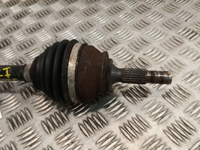 Recambio de transmision delantera izquierda para citroën c3 iii (sx) 1.2 thp 110 referencia OEM IAM 9801048580  