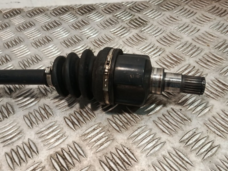 Recambio de transmision delantera derecha para chevrolet aveo / kalos hatchback (t200) 1.2 referencia OEM IAM 96348783  