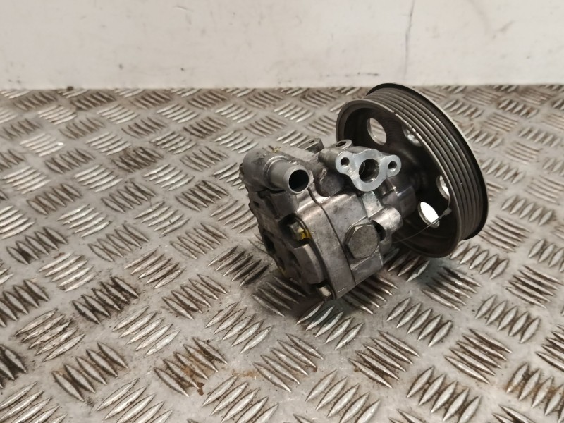 Recambio de bomba direccion para audi a4 b7 avant (8ed) 2.0 tdi 16v referencia OEM IAM 8K0145153F  