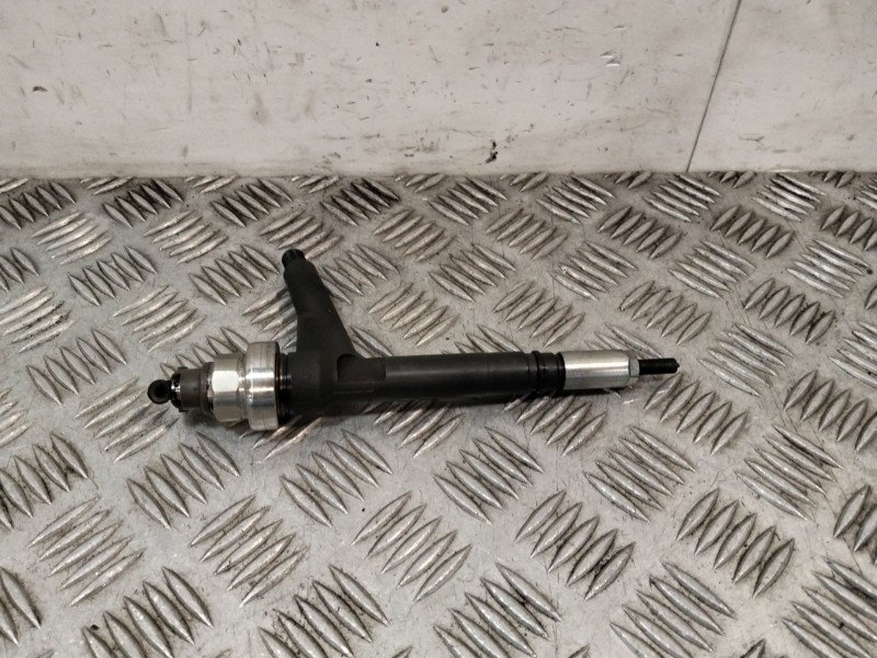 Recambio de inyector para opel combo tour 1.7 cdti 16v referencia OEM IAM 89731386  