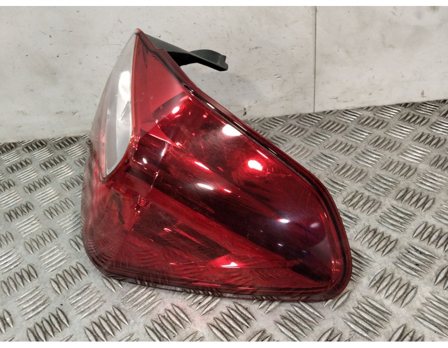 Recambio de piloto trasero derecho para subaru xv (_gp_) 1.6 i awd (gp3, g33gp) referencia OEM IAM 84201FJ040  
