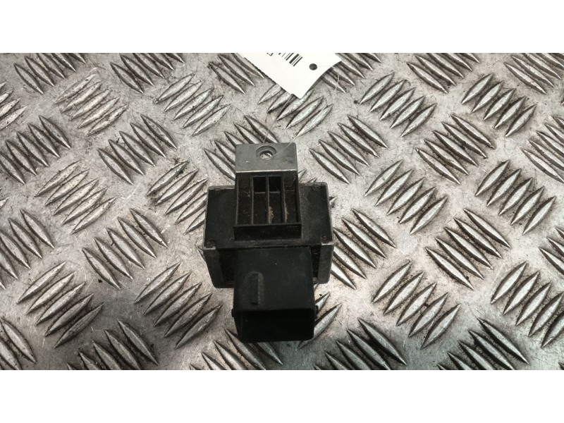 Recambio de caja precalentamiento para nissan qashqai (j10) 2.0 dci turbodiesel cat referencia OEM IAM 8200859243  