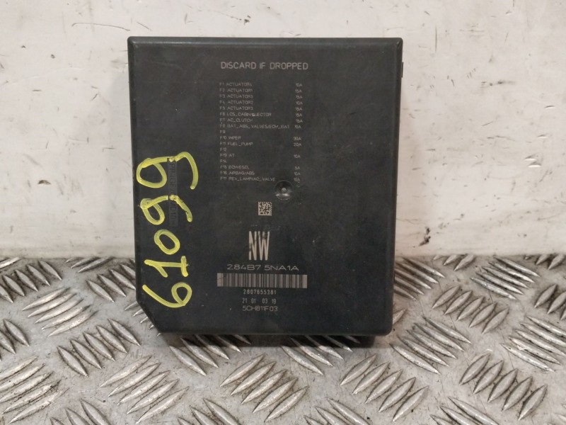 Recambio de caja reles / fusibles para nissan qashqai ii (j11, j11_) 1.7 dci referencia OEM IAM 5CH811F03  