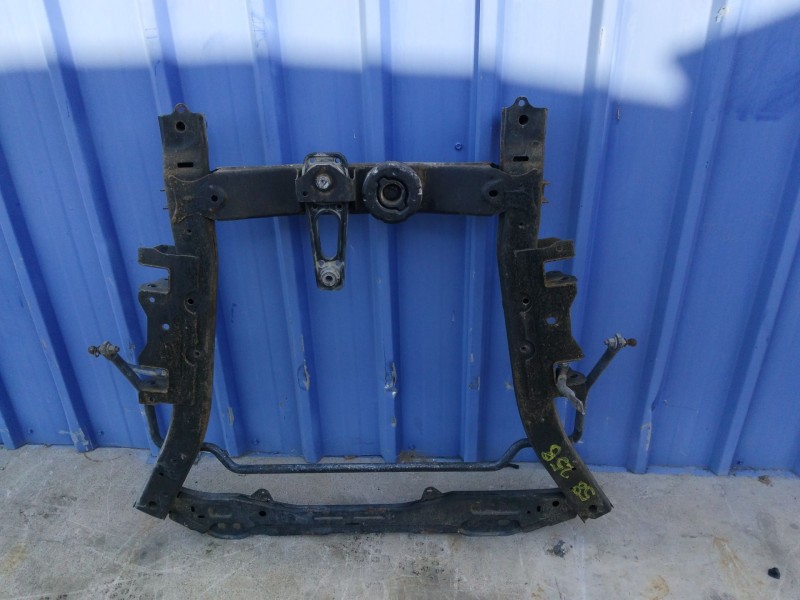 Recambio de puente delantero para dacia duster referencia OEM IAM 544018731R  