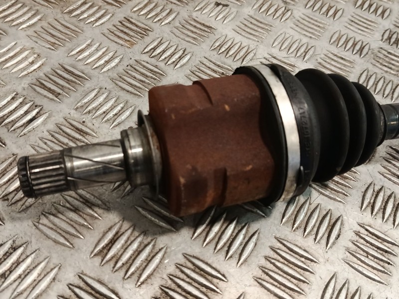 Recambio de transmision delantera derecha para opel combo furgón/monospace 1.3 cdti 16v referencia OEM IAM 24427064  