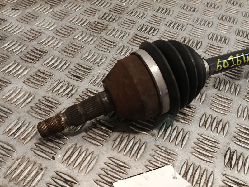 Recambio de transmision delantera izquierda para opel astra h (a04) 1.8 (l48) referencia OEM IAM 13136382  