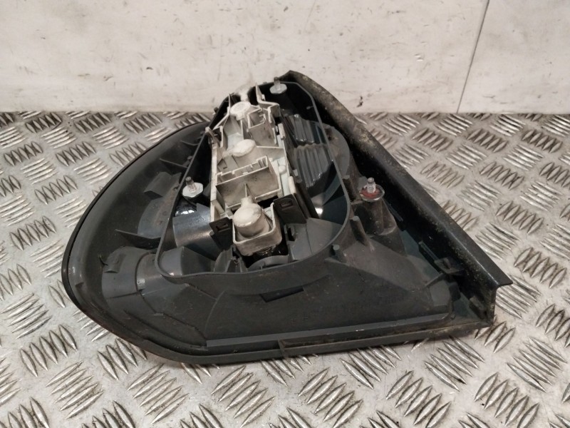 Recambio de piloto trasero derecho para bmw 3 compact (e46) 320 td referencia OEM IAM 63216934162  