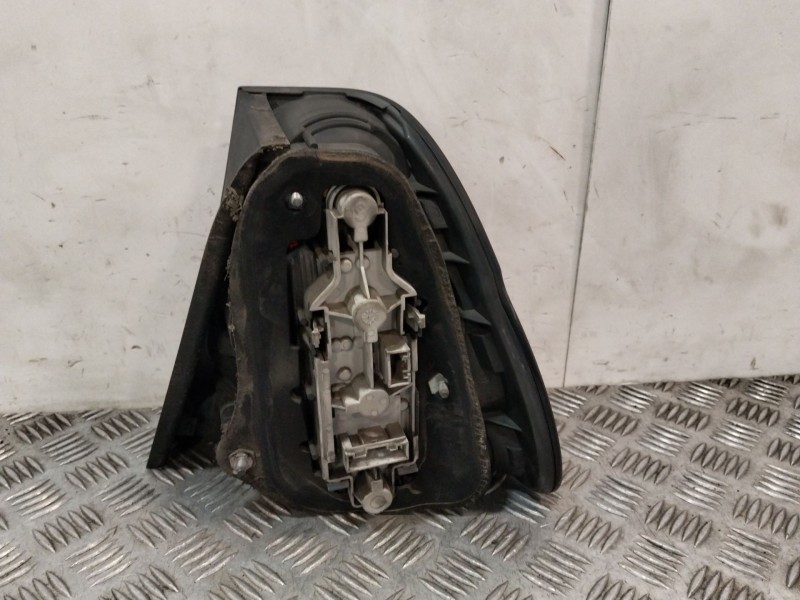 Recambio de piloto trasero izquierdo para bmw 3 compact (e46) 320 td referencia OEM IAM 283301  