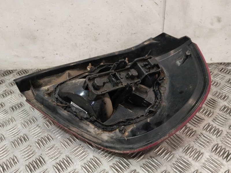 Recambio de piloto trasero izquierdo para nissan almera ii hatchback (n16) 1.5 dci referencia OEM IAM 26550BN010  