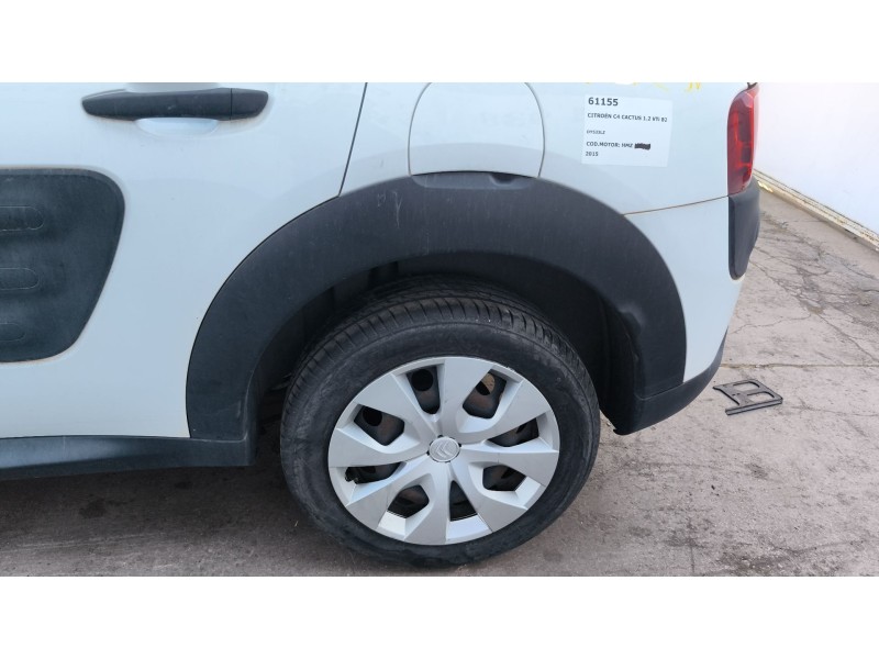 Recambio de aletin trasero izquierdo para citroën c4 cactus 1.2 vti 82 referencia OEM IAM 9801554380  