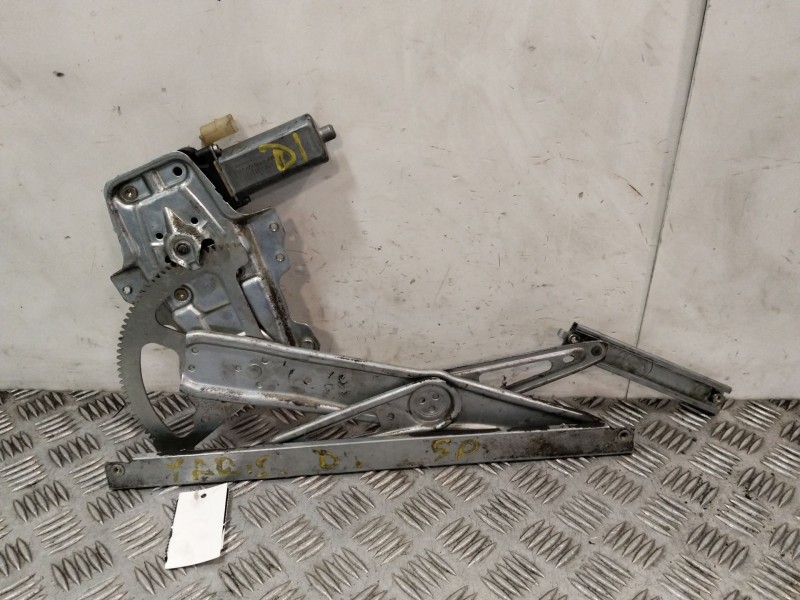 Recambio de elevalunas delantero izquierdo para toyota yaris (_p9_) 1.33 vvt-i (nsp90_) referencia OEM IAM 0130822018  