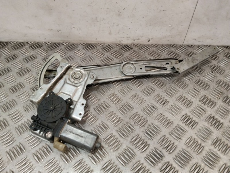 Recambio de elevalunas delantero izquierdo para toyota yaris (_p9_) 1.33 vvt-i (nsp90_) referencia OEM IAM 0130822018  