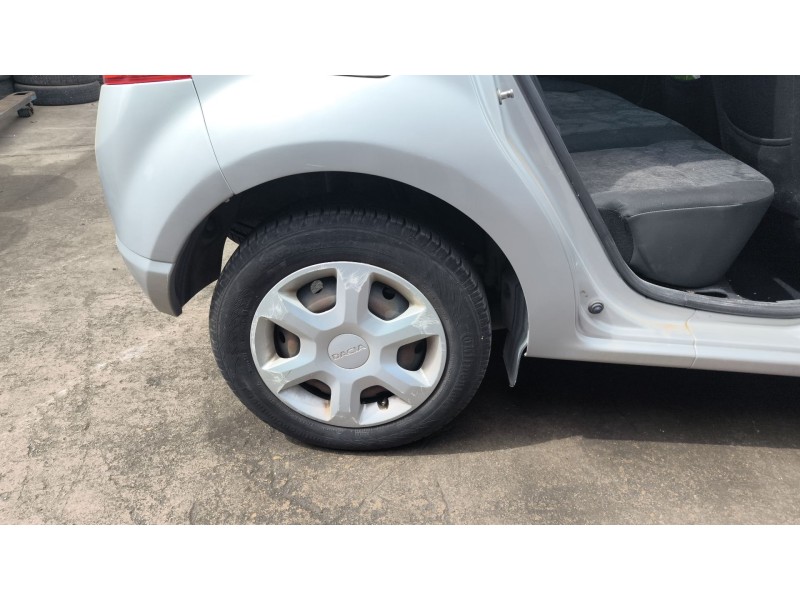 Recambio de paso de rueda trasero derecho para dacia sandero (bs_) 1.5 dci referencia OEM IAM   