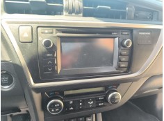 Recambio de sistema audio / radio cd para toyota auris (_e18_) 1.6 (zre181_, zre185_) referencia OEM IAM 8614002010  