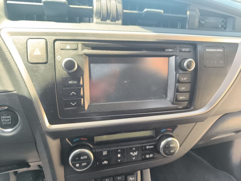 Recambio de sistema audio / radio cd para toyota auris (_e18_) 1.6 (zre181_, zre185_) referencia OEM IAM 8614002010  