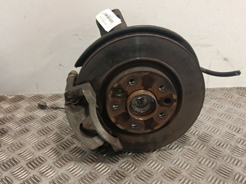 Recambio de mangueta delantera izquierda para nissan qashqai ii (j11, j11_) 1.7 dci referencia OEM IAM 400154EA0A  