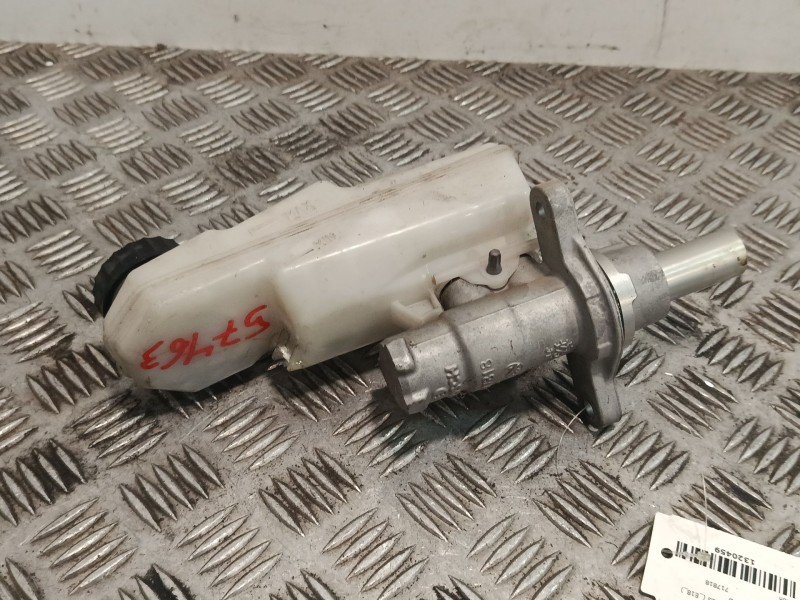 Recambio de bomba freno para toyota auris (_e18_) 1.4 d-4d (nde180_) referencia OEM IAM 717818  