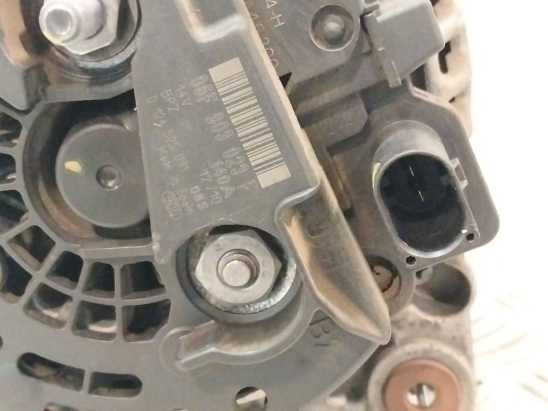 Recambio de alternador para seat ibiza iv (6j5, 6p1) 1.6 tdi referencia OEM IAM 06F903023F  