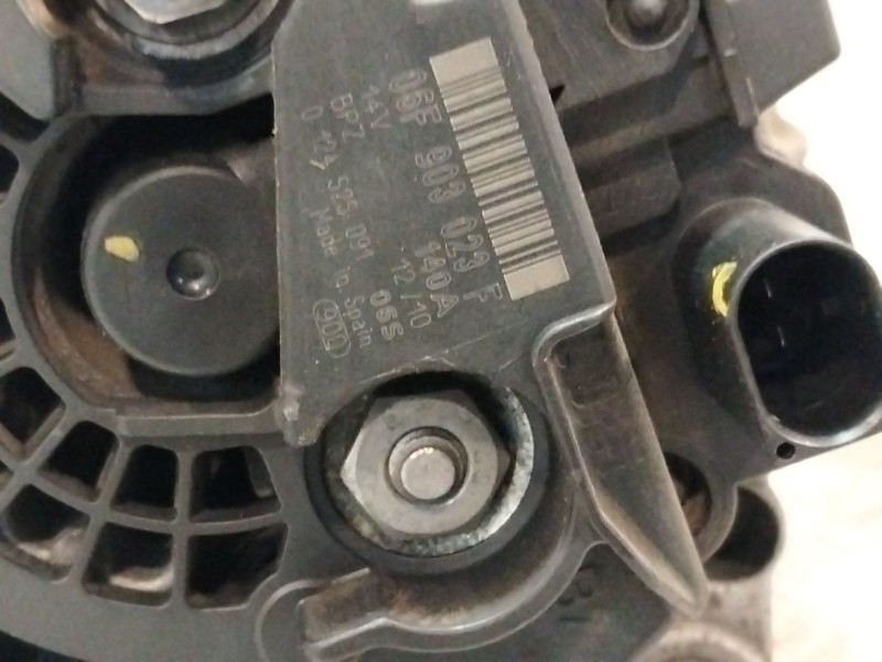 Recambio de alternador para seat ibiza iv (6j5, 6p1) 1.6 tdi referencia OEM IAM 06F903023F  