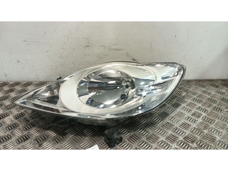 Recambio de faro izquierdo para peugeot 107 (pm_, pn_) 1.0 referencia OEM IAM 811500H  