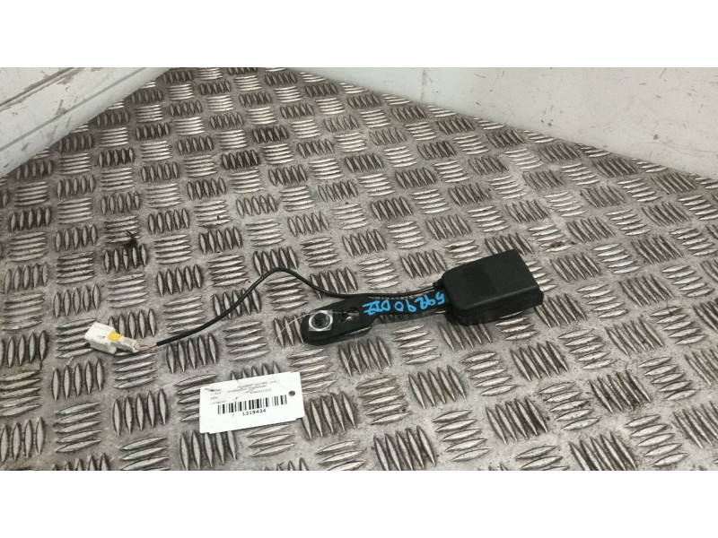 Recambio de enganche cinturon delantero izquierdo para peugeot 207 sw (wk_) 1.6 hdi referencia OEM IAM 5099A21005  