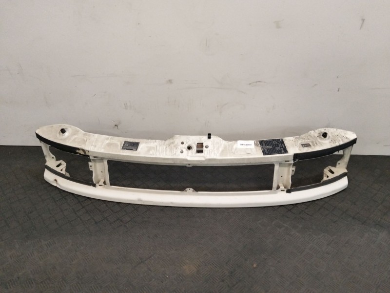 Recambio de panel frontal para iveco daily cabina 35c11 referencia OEM IAM 3800957393777  