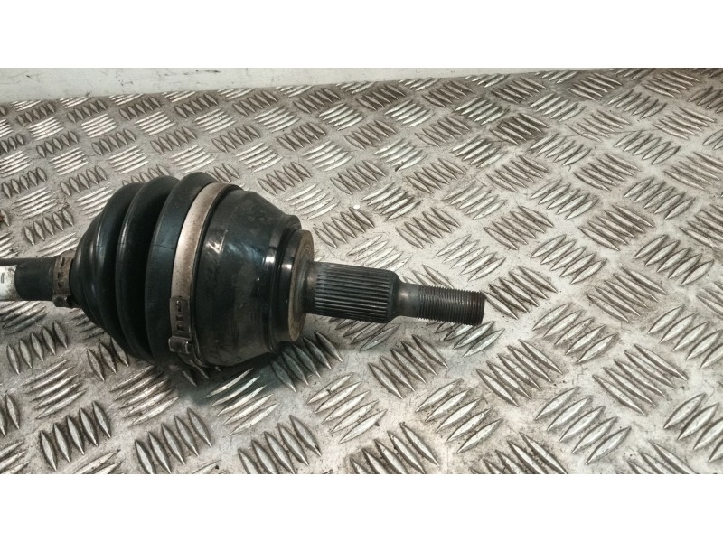 Recambio de transmision delantera derecha para volkswagen touran (1t1) referencia OEM IAM 2150157500  