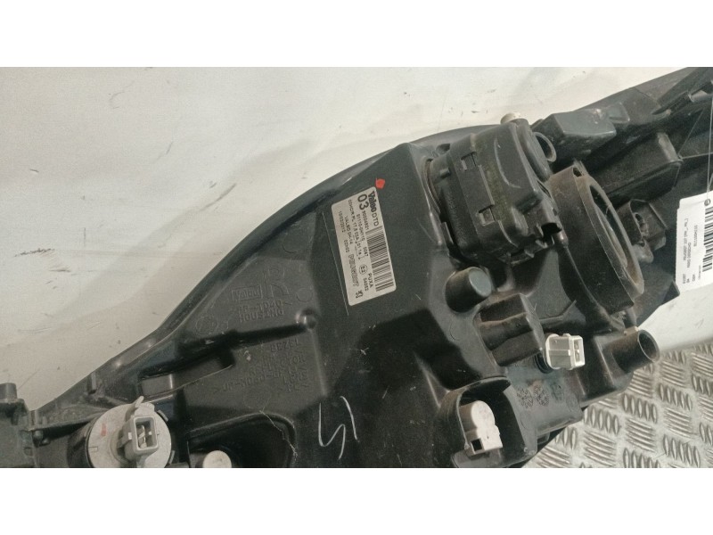 Recambio de faro derecho para peugeot 107 (pm_, pn_) 1.0 referencia OEM IAM 811100H110  