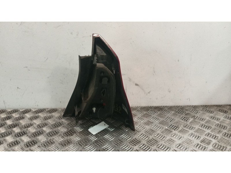 Recambio de piloto trasero izquierdo para dacia sandero (bs_) 1.5 dci referencia OEM IAM 8200734825  
