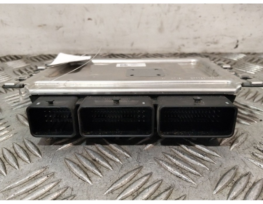 Recambio de centralita motor uce para renault clio iv (bh_) 0.9 tce 90 referencia OEM IAM 237109775R  