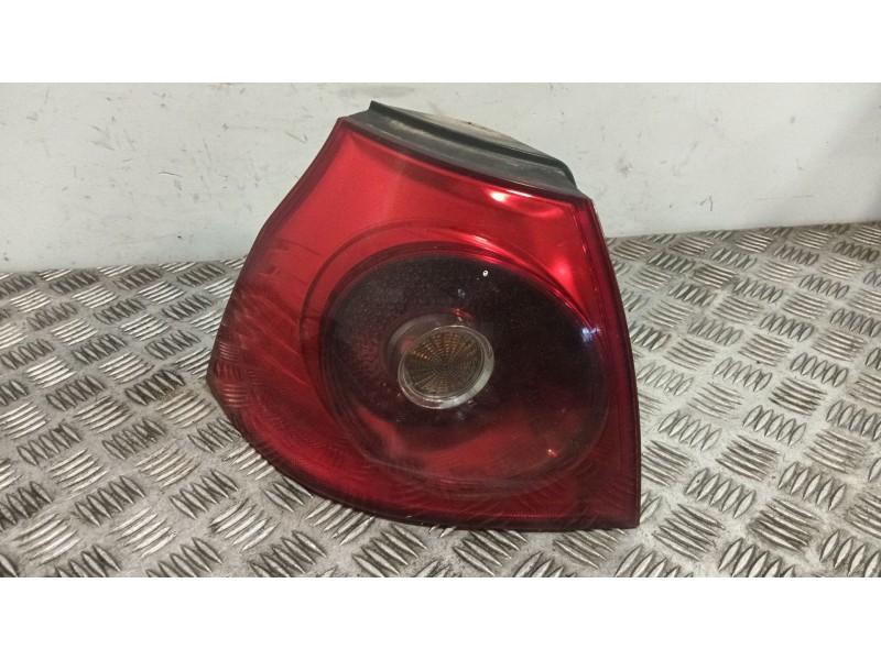 Recambio de piloto trasero izquierdo para volkswagen golf v (1k1) 1.9 tdi referencia OEM IAM 1K6945095E  