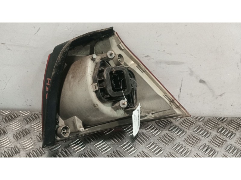 Recambio de piloto trasero izquierdo para volkswagen golf v (1k1) 1.9 tdi referencia OEM IAM 1K6945095E  