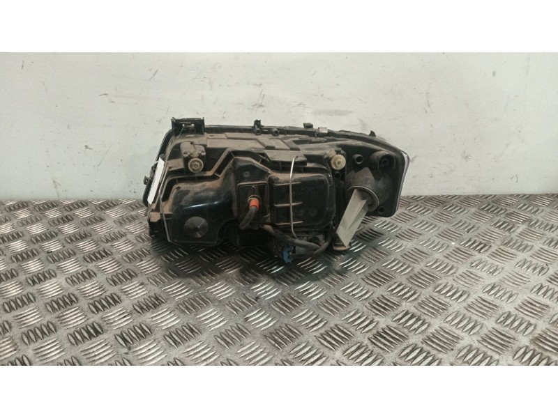 Recambio de faro derecho para audi a6 c5 (4b2, 4b4) 2.5 tdi referencia OEM IAM 081411102R  