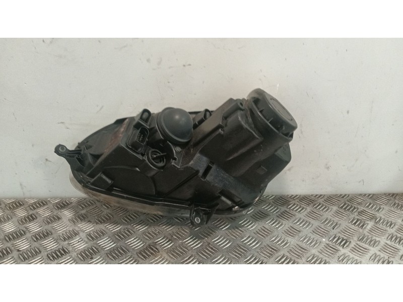 Recambio de faro derecho para volkswagen golf v (1k1) 1.9 tdi referencia OEM IAM 08D411102R 083411118R 